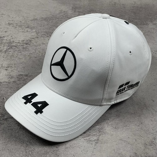 Mercedes amg lewis - mercedes,